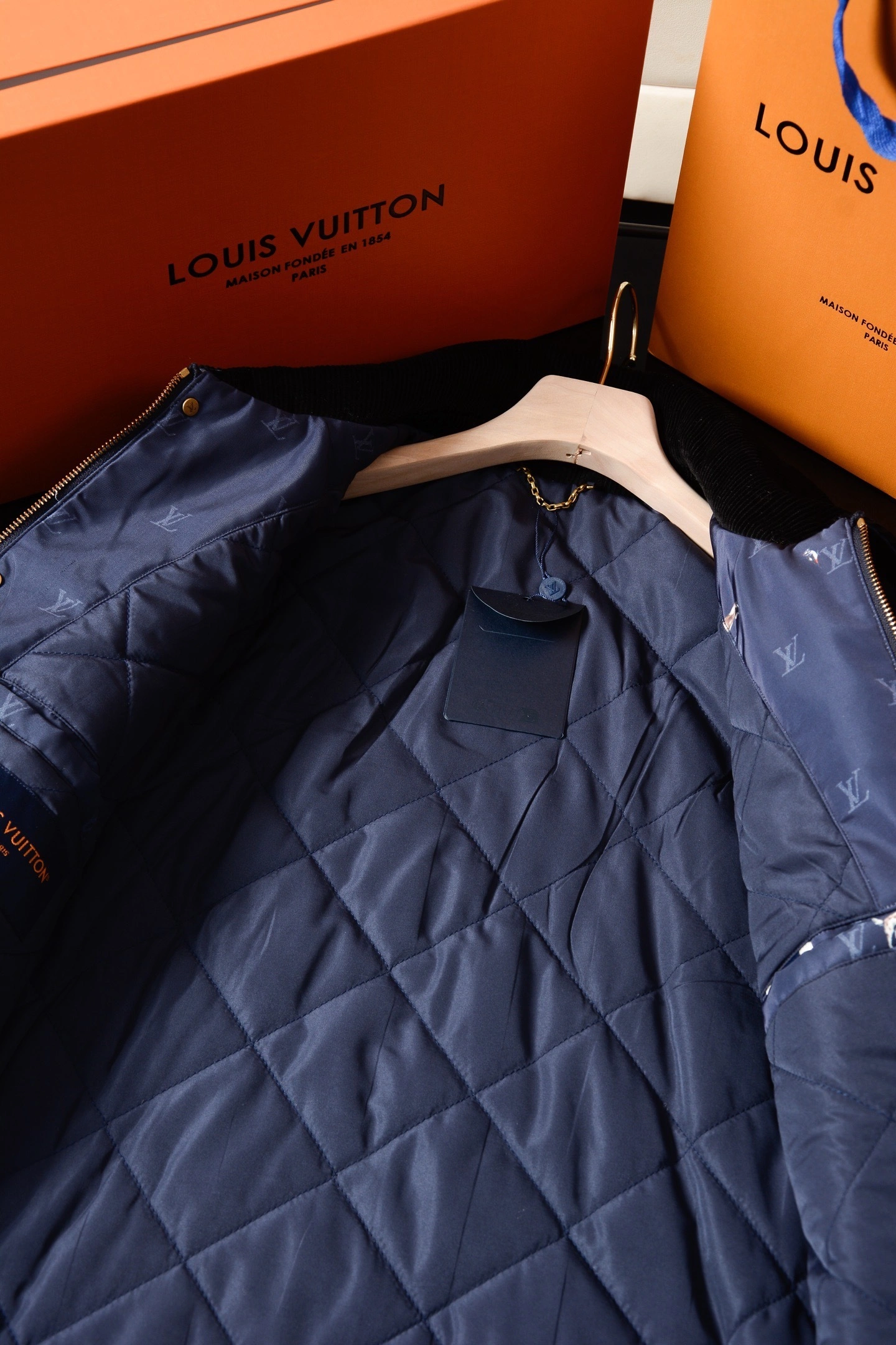 wg.luxury-- 8V nylon BLASON item:E-F020L1932H